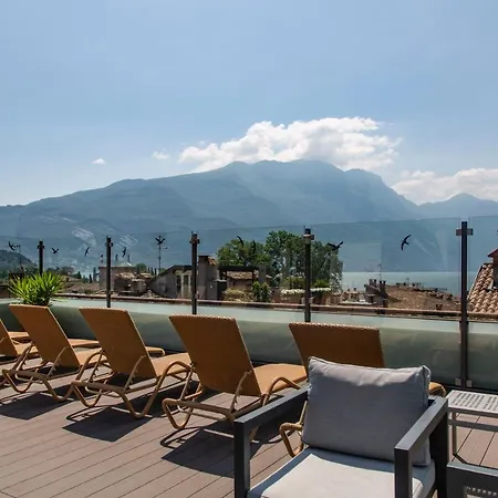 Antico Borgo 4*