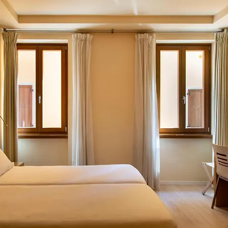 Antico Borgo Otel 4*