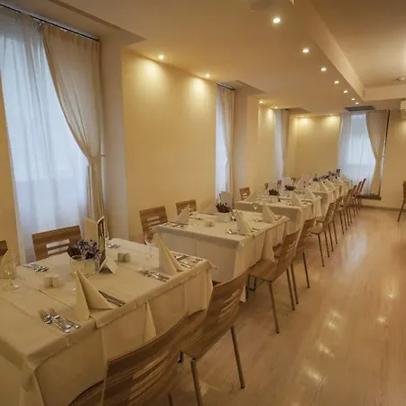 Antico Borgo Otel