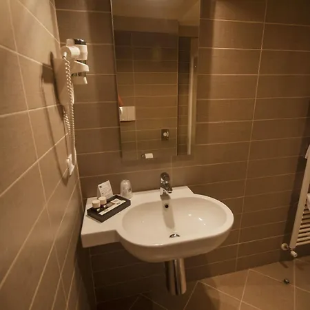 Antico Borgo 4*